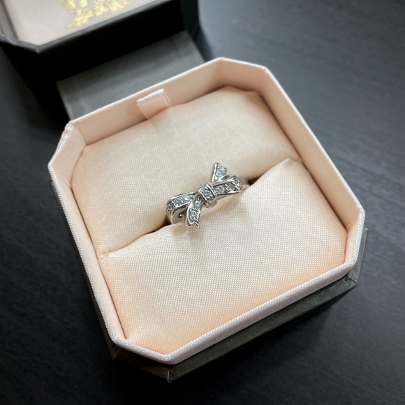 Juicy Couture Jewelry - SALE Juicy Couture Silver Pave Bow Ring Size 7